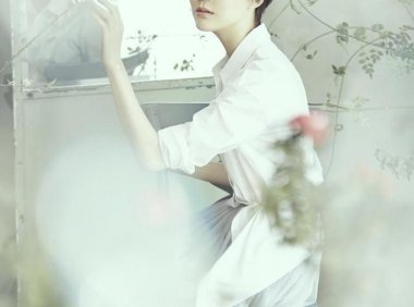 车晓剪了短发拍大片，单身让她美出新高度