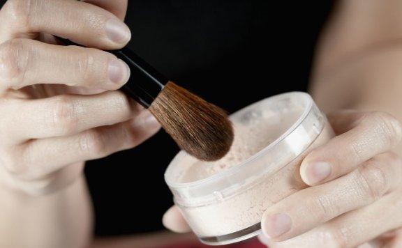 散粉在哪个步骤用,散粉颜色如何选择