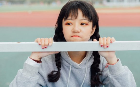 怎么瘦两边腮帮子的肉，教你这7个瘦脸动作