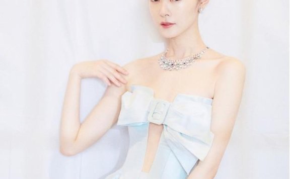 宋轶穿蝴蝶裙太美丽，裙子“撕开个口子”美出新高度