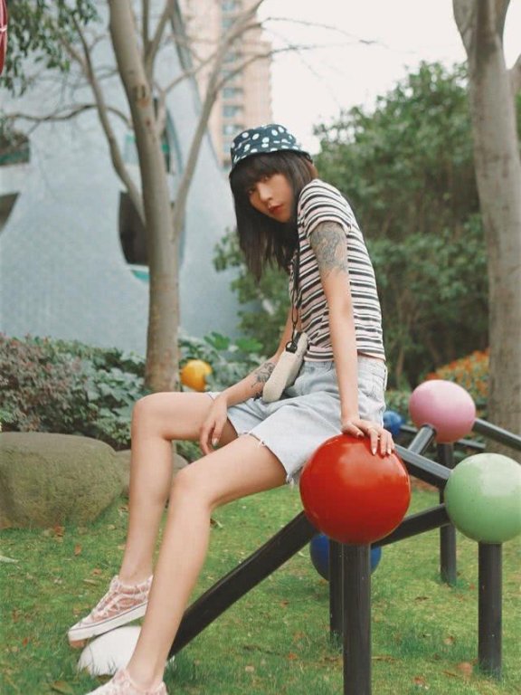 夏天穿这些简约舒适的休闲套装,让你时尚还清凉