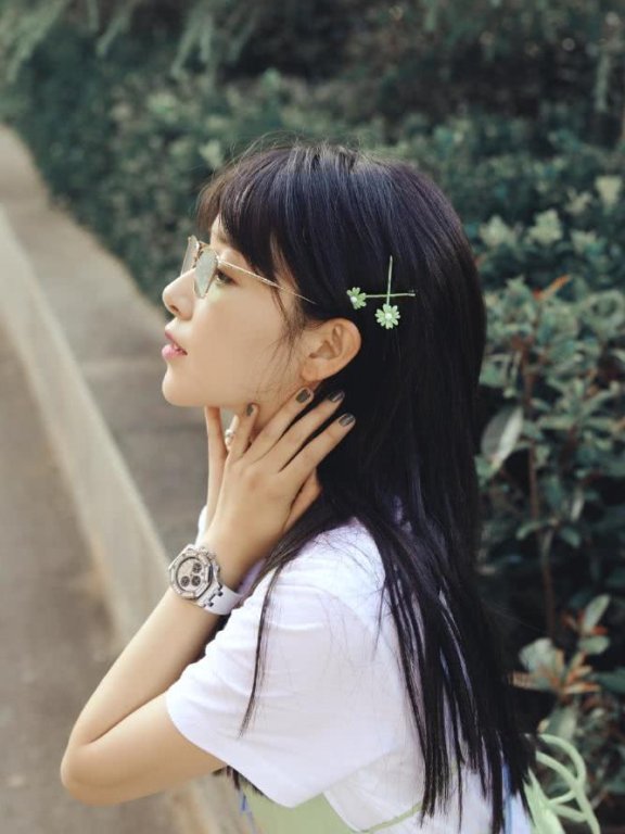 阚清子接个假发就从大众脸变初恋脸了，配小绿裙甜似韩剧女主