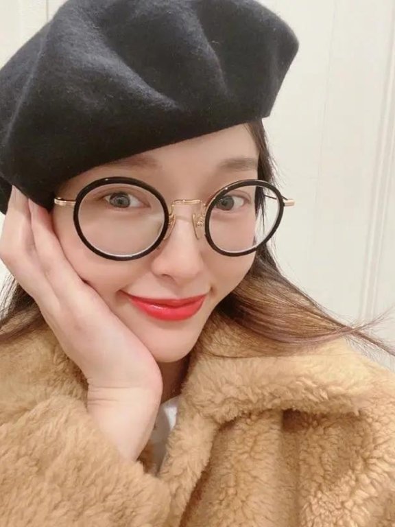 唐嫣新剧造型曝光,晒素颜自拍依旧少女感爆棚