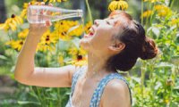 被搭讪要不要给微信 从女生角度来看