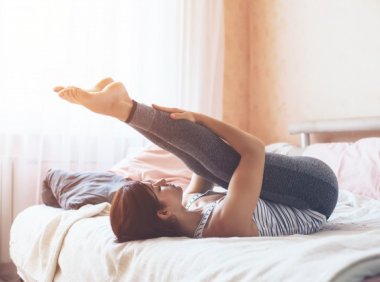 睡前运动能减肥吗?教你8个动作简单瘦身