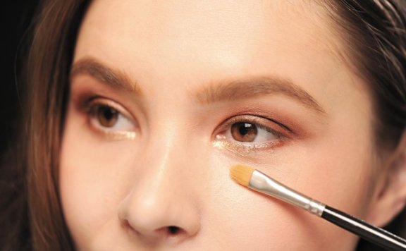 眼袋怎么消除简单方法，9个去眼袋有效的小窍门