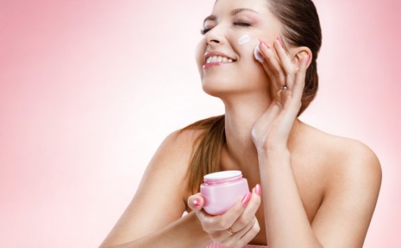 睡眠面膜可以天天用吗?教你正确使用睡眠面膜的步骤