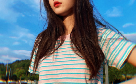 王子璇6套造型演绎夏季简约穿搭,清纯如校花