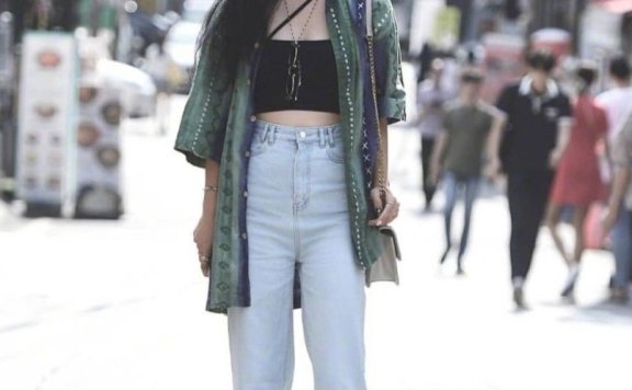 韩国首尔女生街拍,艳压国内的网红风格多变性感又撩人