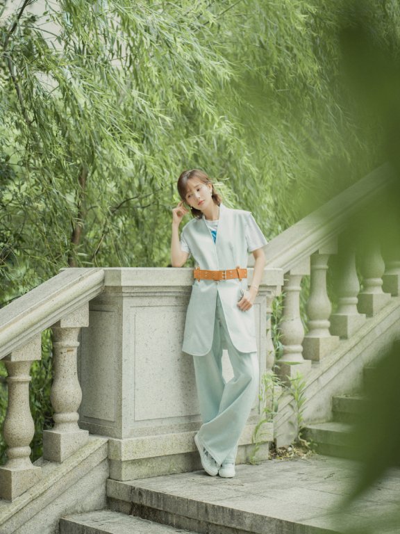 李一桐休闲随性夏日写真图片