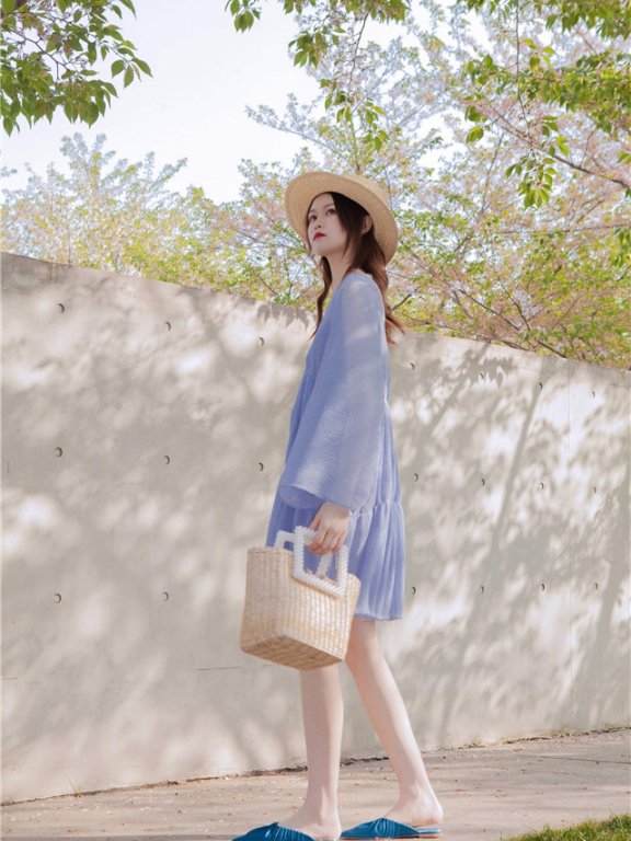 夏天穿“凉鞋”太舒服了,这份露跟鞋穿搭让你时髦又减龄