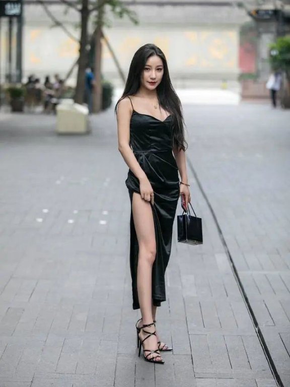 穿搭没灵感？看成都女生街拍穿搭，好看到每套都想要