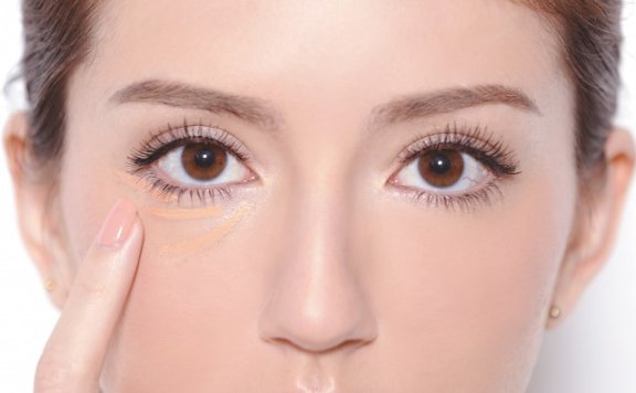 怎样消除眼袋快，教你去眼袋有效的方法