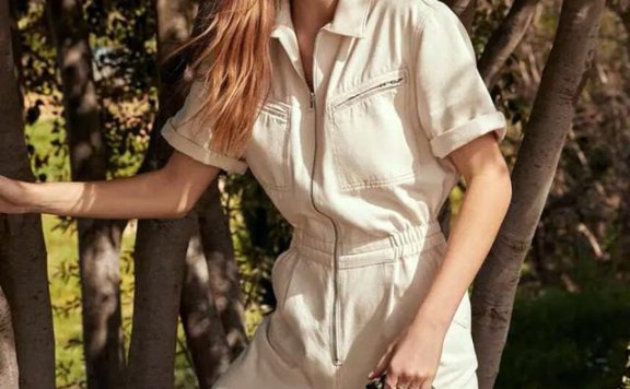 旅行就该穿得花花绿绿?陈赫前妻教你正确穿法,白色太显气质