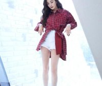 杨幂带火了“衬衫+短裤”,时髦显瘦、适合今年早秋穿