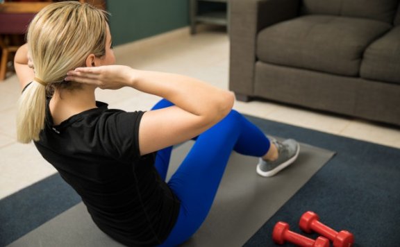 怎么快速瘦肚子赘肉 腹部的赘肉怎么减