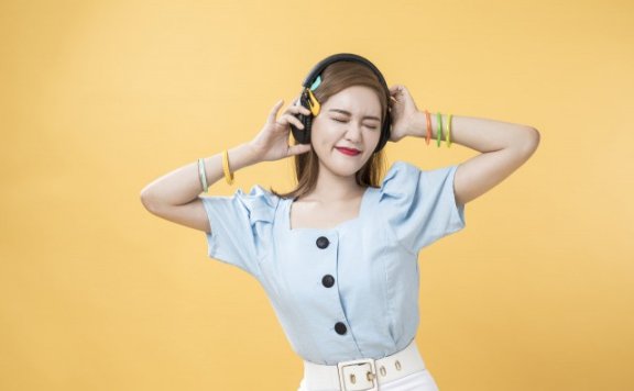 衬衫搭配什么裤子好,这样搭配好看又有气质