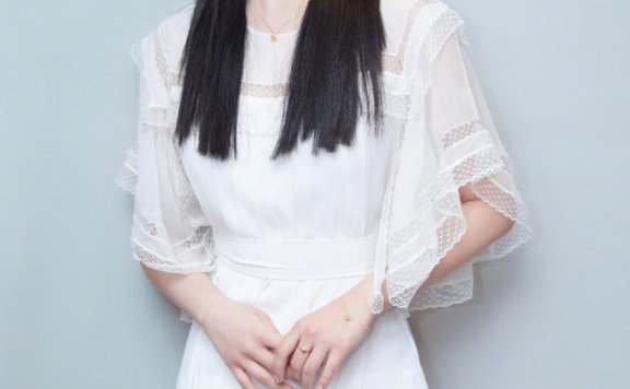 阚清子杨柳腰大长腿这还不算瘦?网友:鸡腿不香了