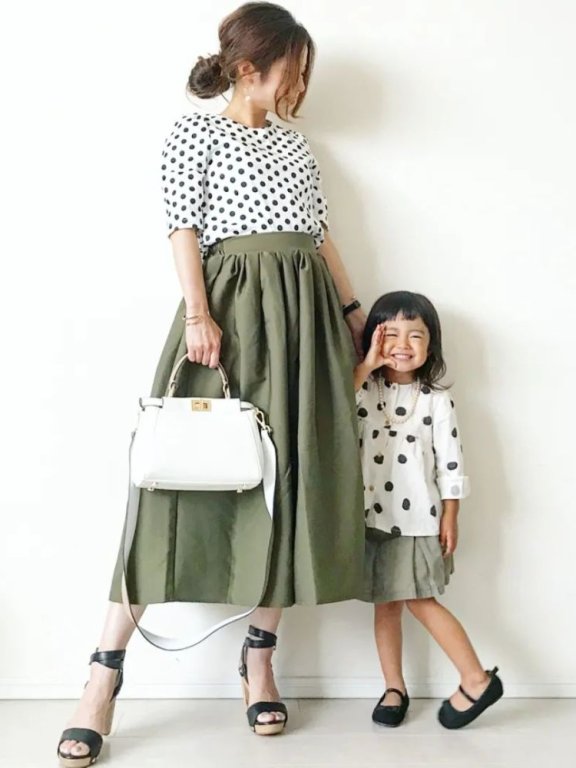 亲子装这么穿!日本妈妈只用优衣库、GU、H&M也能搭出时尚感