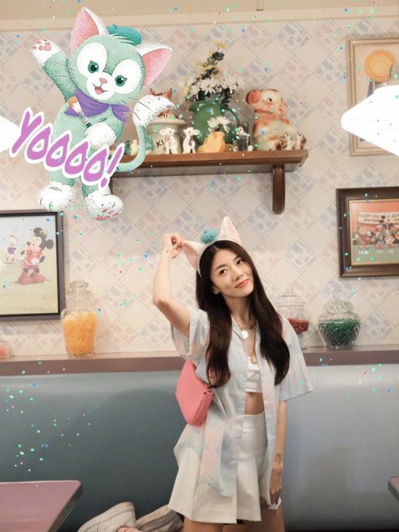 程晓玥单身生活依旧精彩,运动风也能穿出性感