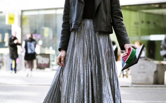 长裙如何搭配外套 这样穿魅力十足