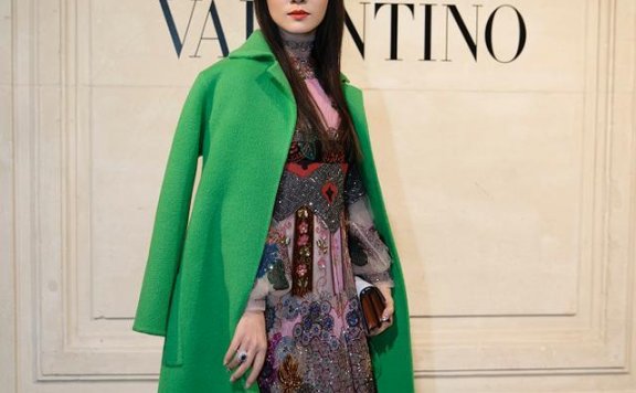 44岁田海蓉穿上礼裙是女王脱下是少女,身材姣姣太高级