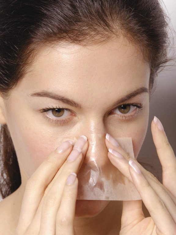 黑头不挤会自己消失吗 教你如何预防黑头