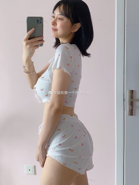 请给我一个冰淇淋怎么走红的 虎扑女神转直播