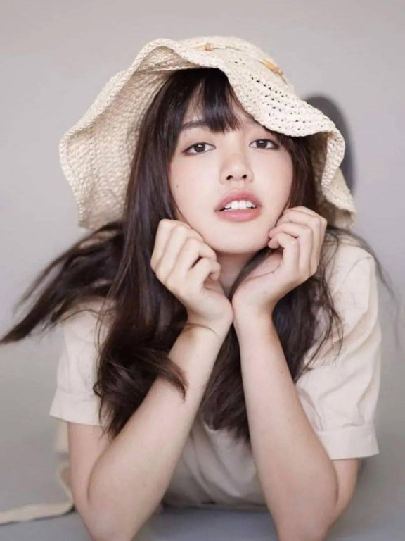 泰国“国民初恋”撞脸Lisa,阳光清纯,可爱到犯规!