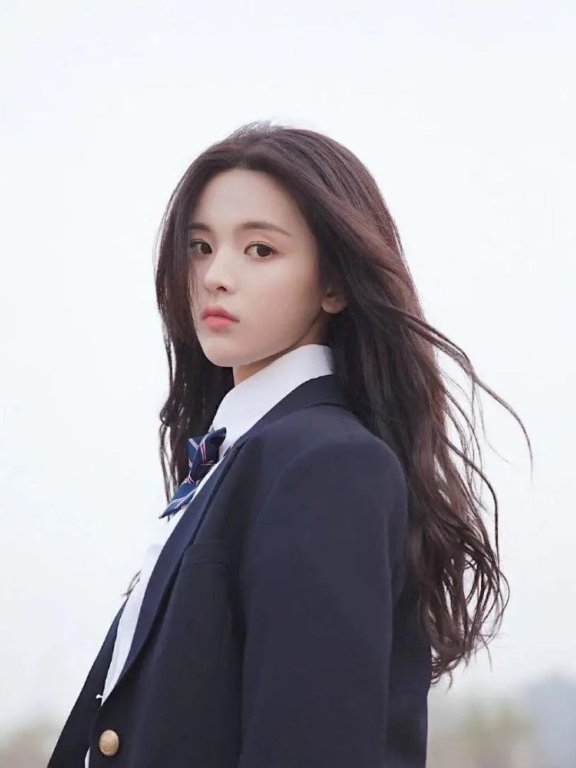 常见的三种脸型，心形脸饱满圆润，瓜子脸充满胶原蛋白