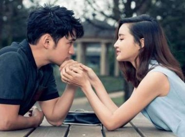 婚姻里为什么男性永远比女性潇洒 为什么在婚姻育儿中女性付出更多