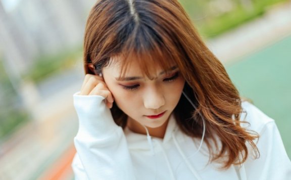 卫衣搭配什么裙子好看 7种搭配简单又好看