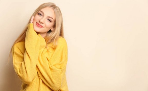 宽松毛衣怎么搭配下身 好看保暖可以这样穿