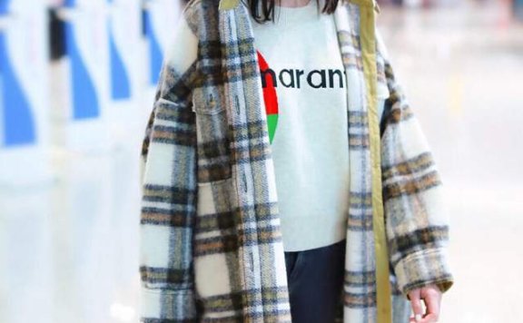 张钧甯的气质在女明星里很少见，不刻意打扮依然自带高级感