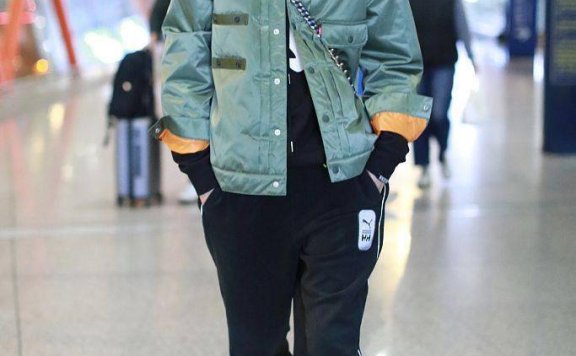 一周明星街拍精选！刘雯教练夹克酷到没朋友、沈梦辰化身小清新