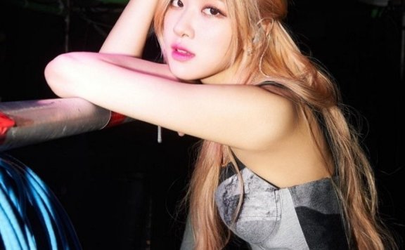 超级减龄的半扎发造型，9人9色尽显别样魅力！