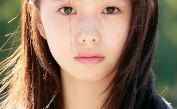 张艺谋新电影女主公开,16岁就成“谋女郎”,待播电影资源爆表