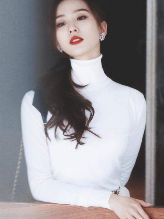 刘诗诗教你如何驾驭高领衫,穿出脱俗美如兰的时尚气质!