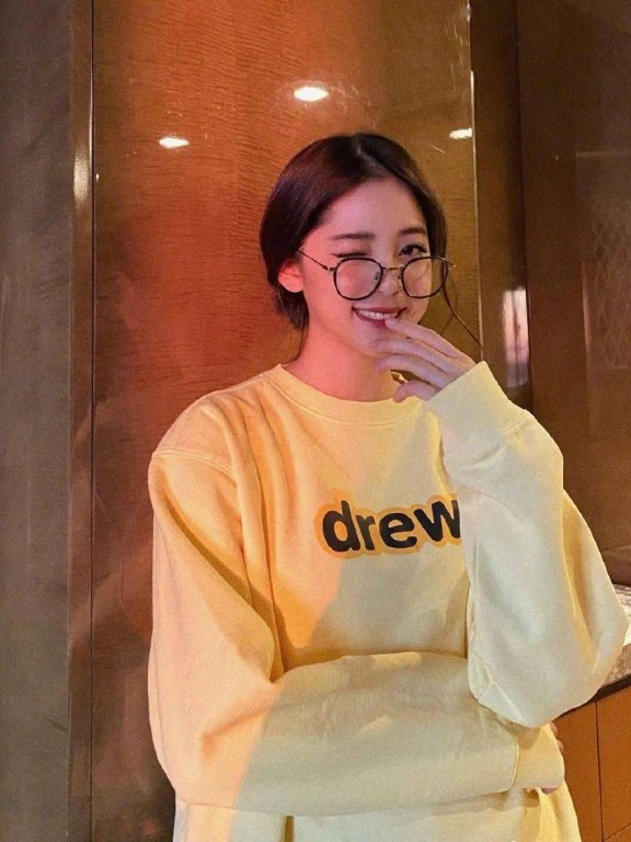 欧阳娜娜生图上线,以往都美美哒!