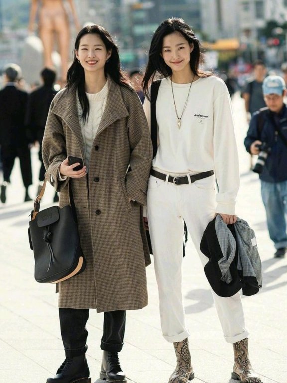 韩国街拍为你做日常着装示范,搭配简单不乏亮点轻松潮爆街头
