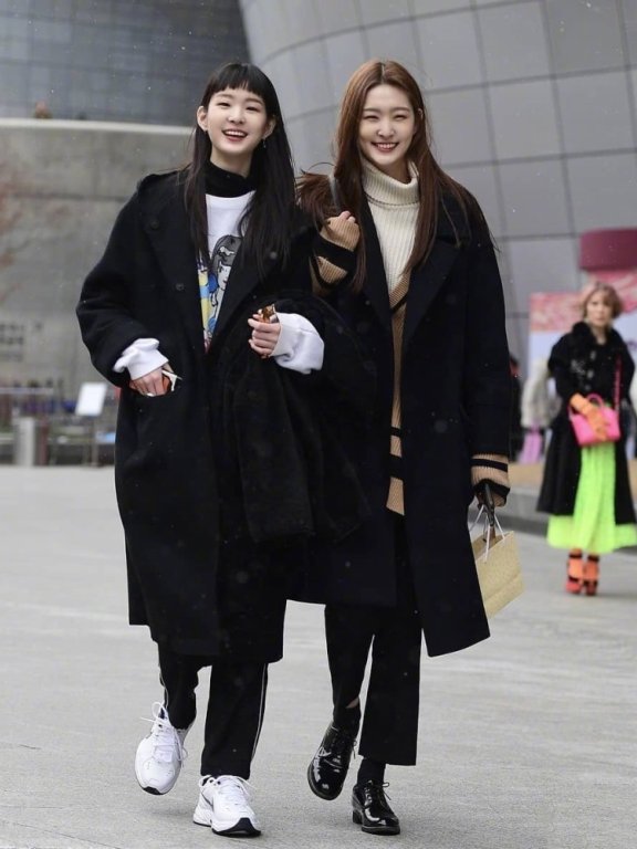 有种穿搭叫闺蜜装，分开穿各有各的美，合体时髦感倍增