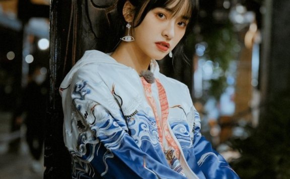 腿粗的女生跟沈月一起PICK冬款小裙子,保证精致遮肉