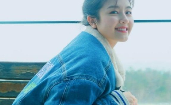 李兰迪减肥后逆袭成女神,慵懒冬装也穿出了高级感