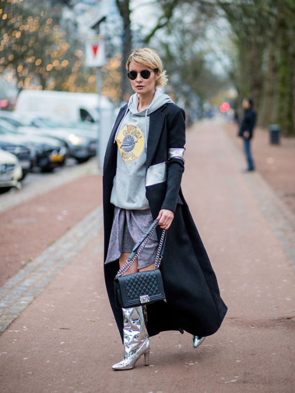 大衣配裤子过时了!这几种穿衣打扮方式,时髦洋气还减龄