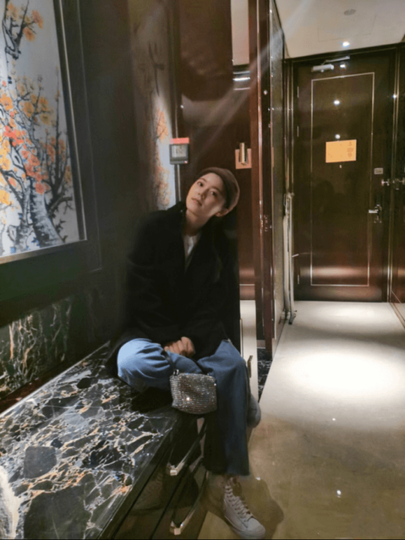 想要营造赵今麦同款少女感穿搭？单品的选择让你减龄还时尚