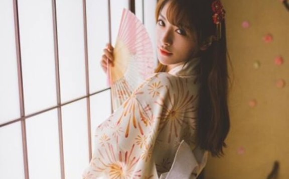 日式和服美女优雅气质室内图片写真