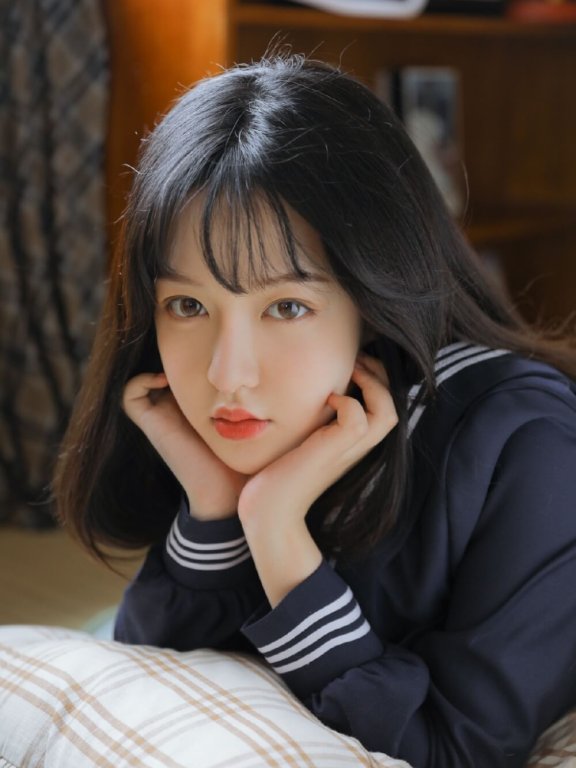 大眼清纯动人JK美少女居家艺术图片写真