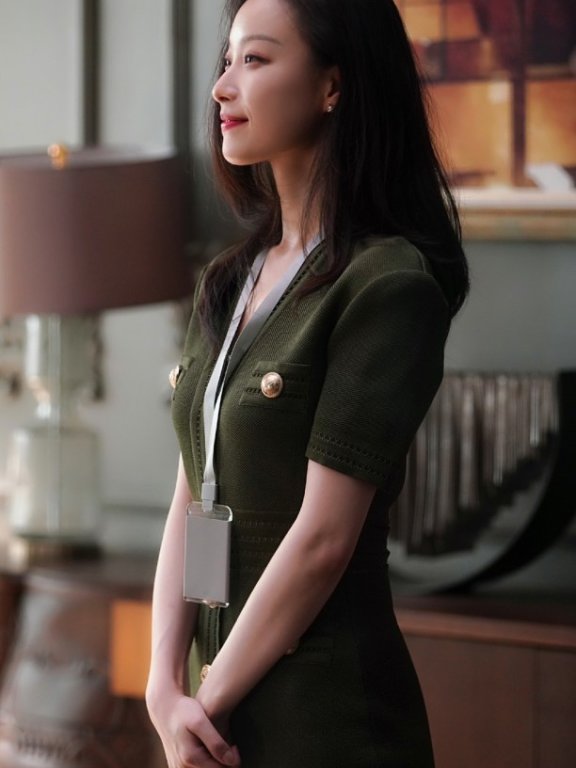 倪妮戏里戏外都时髦,每套造型都值得职场星人们去借鉴