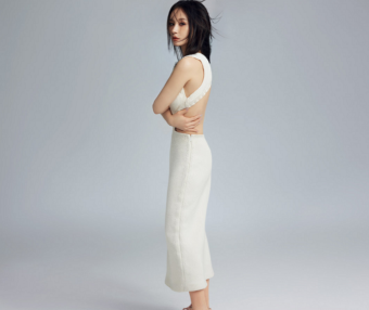 王子文最新时尚大片气质搭配显高级,回眸时真美