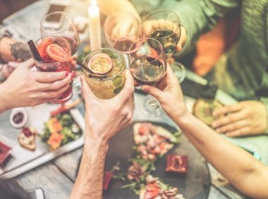 闺蜜失恋了要怎样安慰 如何帮助闺蜜更快走出失恋痛苦